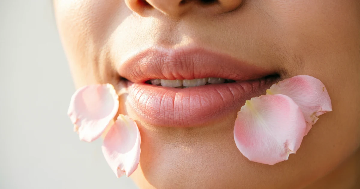Simile for Lips